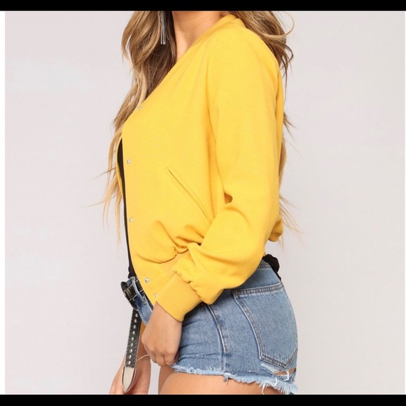 Mustard yellow jacket - Picture 5 of 11